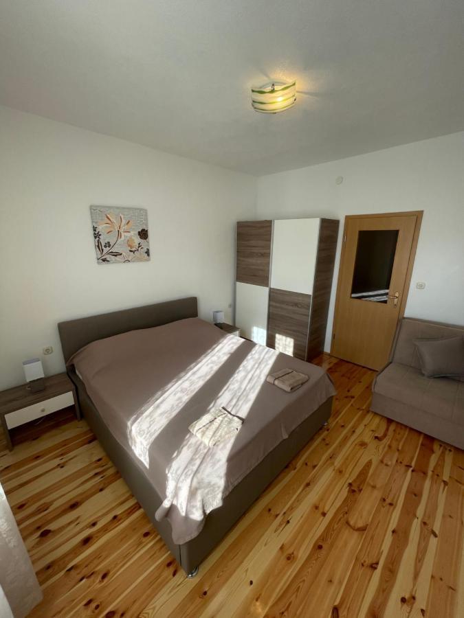 Ivan I Matej Apartments بلاتشي المظهر الخارجي الصورة
