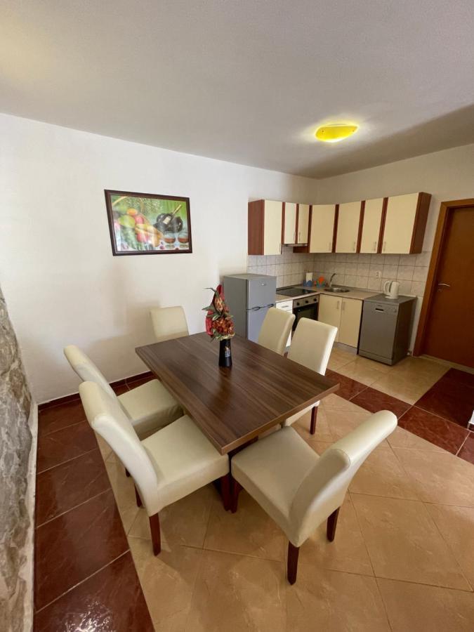Ivan I Matej Apartments بلاتشي المظهر الخارجي الصورة