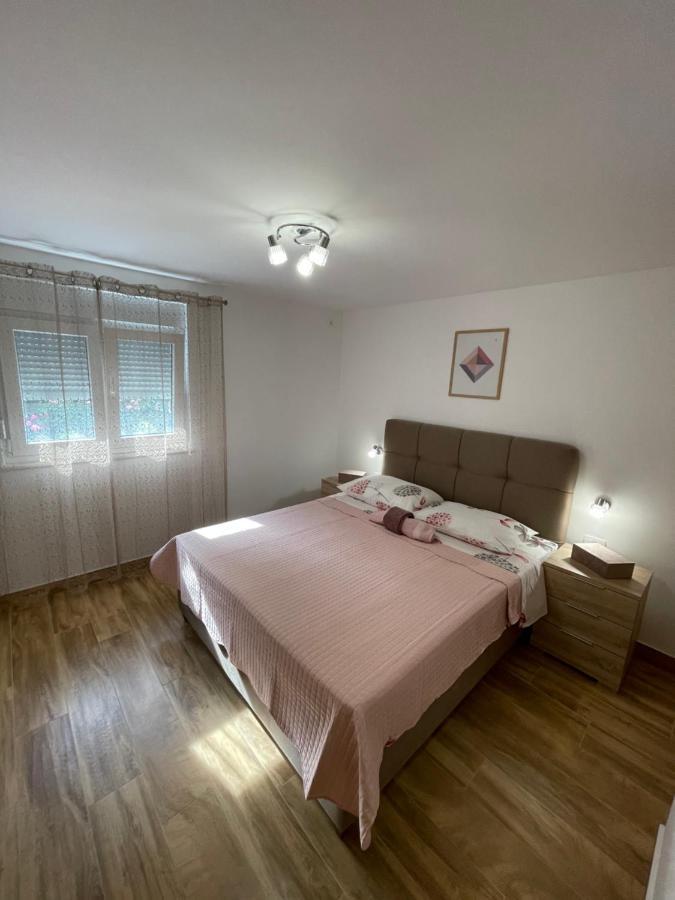 Ivan I Matej Apartments بلاتشي المظهر الخارجي الصورة