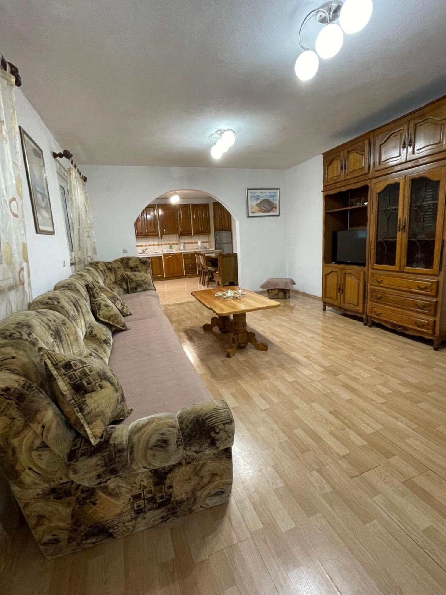 Ivan I Matej Apartments بلاتشي المظهر الخارجي الصورة